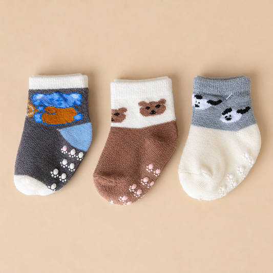 Carter’s Baby Socks – Pack of 3 | 0–6 Months